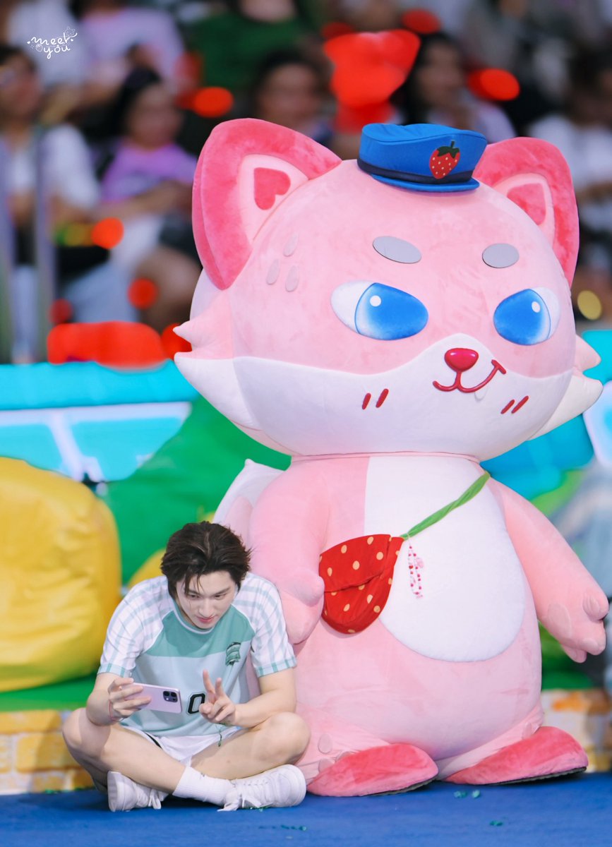 MeetingyouTMK's tweet photo. เบื้องหลังความยิ่งใหญ่ 🤣

THOMASKONG TOKY GAME ON
#kongjiro #MrToky
#CheeringForTMKFamily
#DMDSPORTDAY2026 https://t.co/TR1fdkkhKS