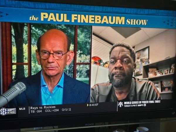 IWeaveSteve's tweet photo. Great Job By @FAMU_1887 @FAMU_FB #Coach @CoachQGray Representing #FAMU & Letting The Nation Know He Is Restoring The Strike! #AllIn! #WeBraggDifferent! https://t.co/vL00ujrURx