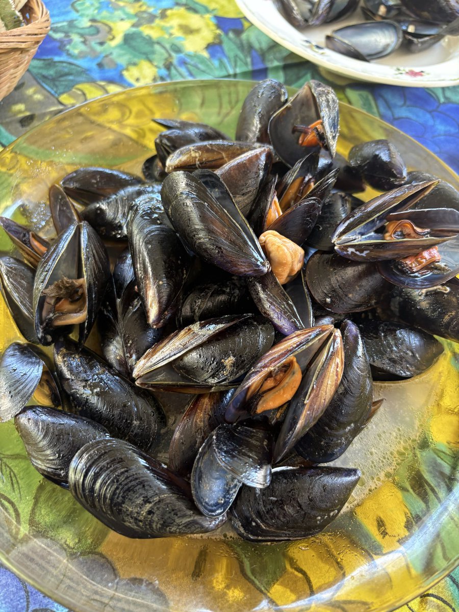 CristOliete's tweet photo. ¿Qué pasaría en España si algún día dejáramos de cocinar? https://t.co/i50iRPYBaV