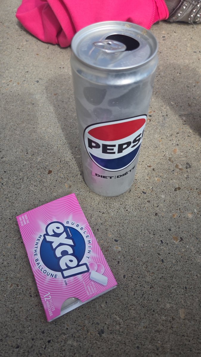 3DKAULITZ's tweet photo. no diet coke 😿

#edrtwt https://t.co/yEI8kfjYqg