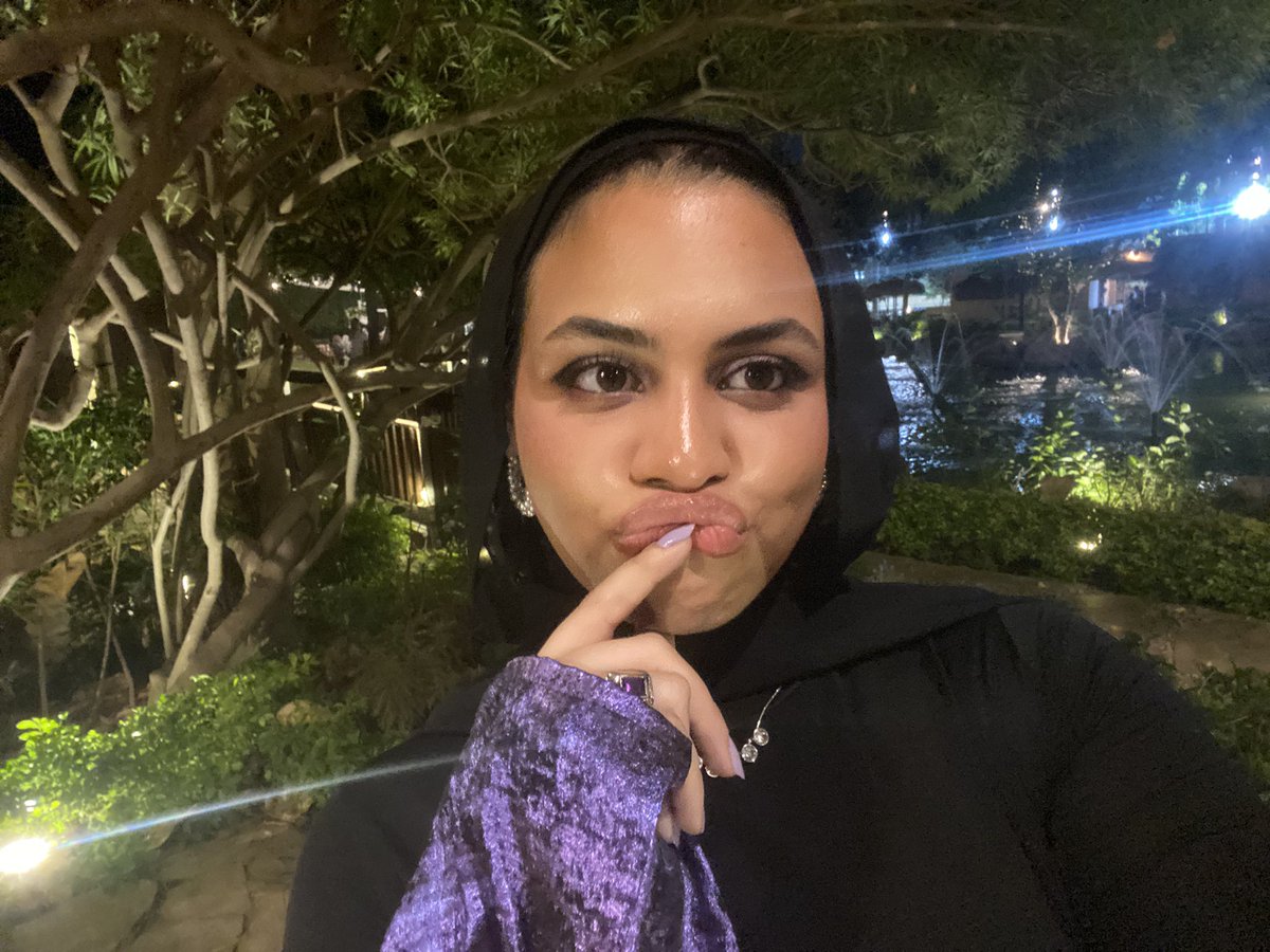 ganounamagnouna's tweet photo. 3 more photos and a video since u guys loved the pfp https://t.co/wj1ZxRjkaZ
