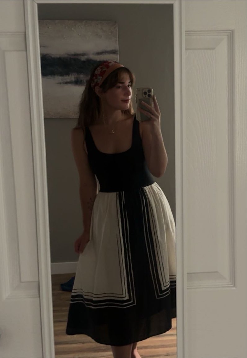 Emmaswardrobe's tweet photo. https://t.co/Wk2CkeME63