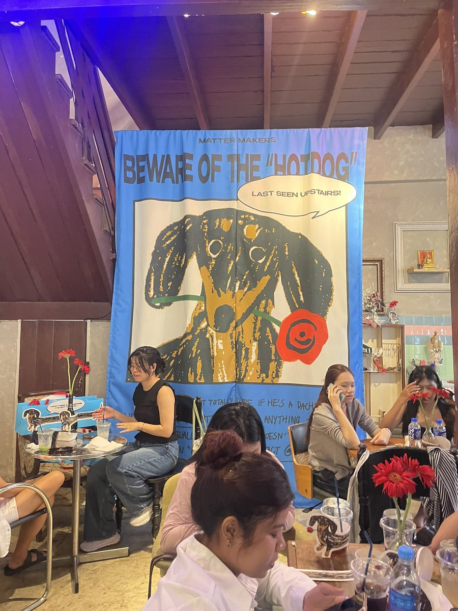 thefatkidins1de's tweet photo. I just ordered Iced Cocoa and this cutie bread.  The place has few tables but can cater large groups. 

If you’re also out of battery, come by this place. You get recharged, just pay 20baht/device. 

#HaveYouSeenHOTDOG #HOTDOG_TheDachshund
#mattermakers @matter_makers https://t.co/76wayFnJBE