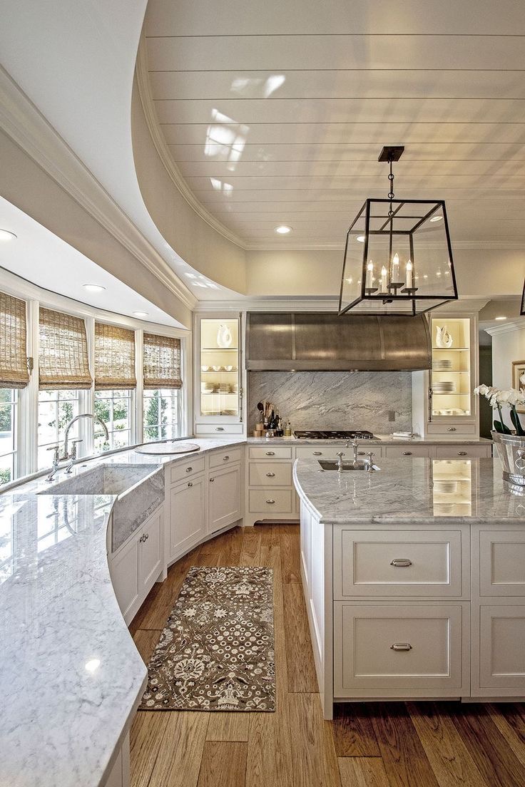HOUSEPORN___'s tweet photo. this kitchen is unfairly perfect 🤩 https://t.co/uOasZrWrv8