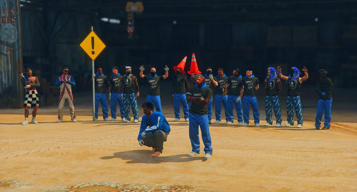 BLACKLOST_JC's tweet photo. “Blue runs the city, others just live in it.” 
“الأزرق يحكم المدينة، والبقية مجرد سكان فيها.” https://t.co/LxHshxbVoC