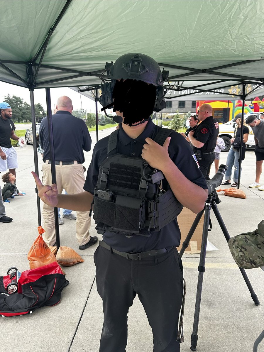 KensanUC's tweet photo. I got to try out real gear https://t.co/yfurNrQK1n