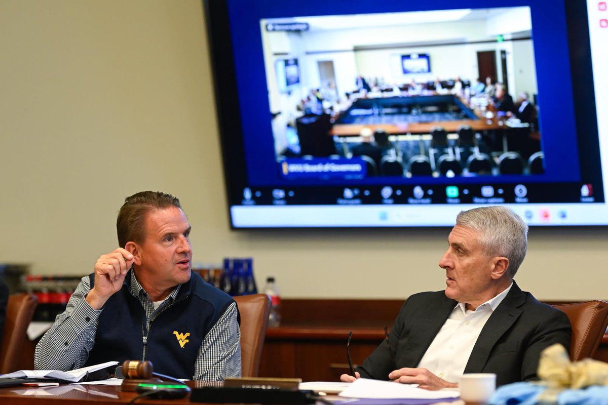 michaeltbenson's tweet photo. Very grateful for our @WestVirginiaU Board of Governors Chair, Rusty Hutson, and his constant support during our first year in Morgantown. It's made all the difference. 

And congrats to @div_energy on 25 years of positive impact! https://t.co/pj7aLfuJ5M