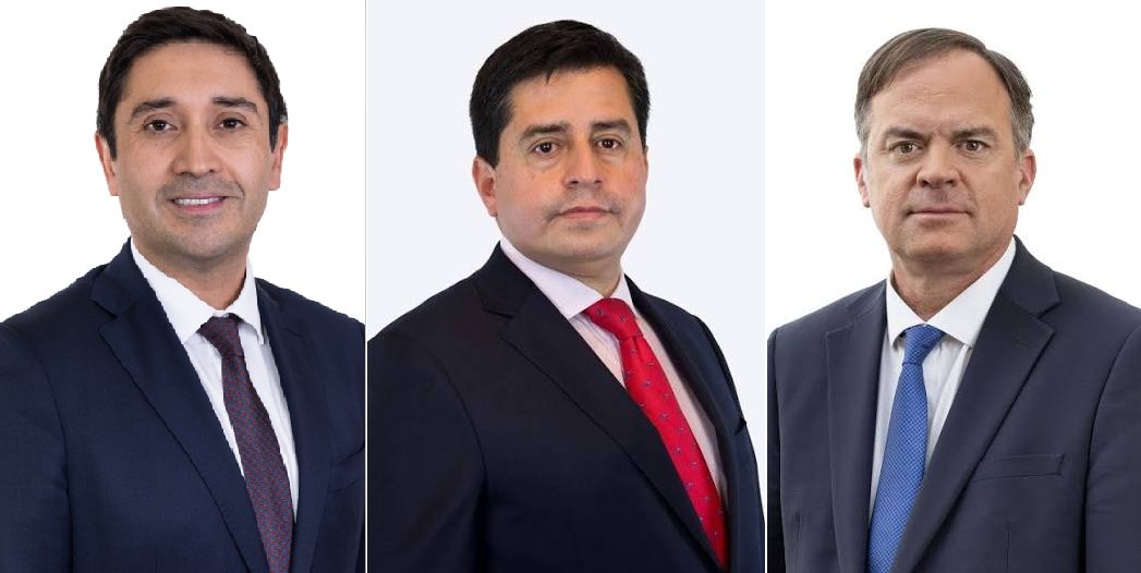 mlobosg's tweet photo. Retrato de tres senadores vendidos a la Ultraderecha
@MiguelCalisto @ArayaPedro @matiaswalkerp https://t.co/OEdfxDrfFU