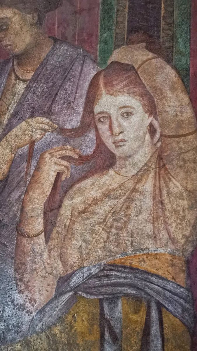 AncientHistorry's tweet photo. This might be the most beautiful face from Pompeii
Detail of the fresco of the bride from the Villa of the Mysteries https://t.co/5WZQ1uEvUD