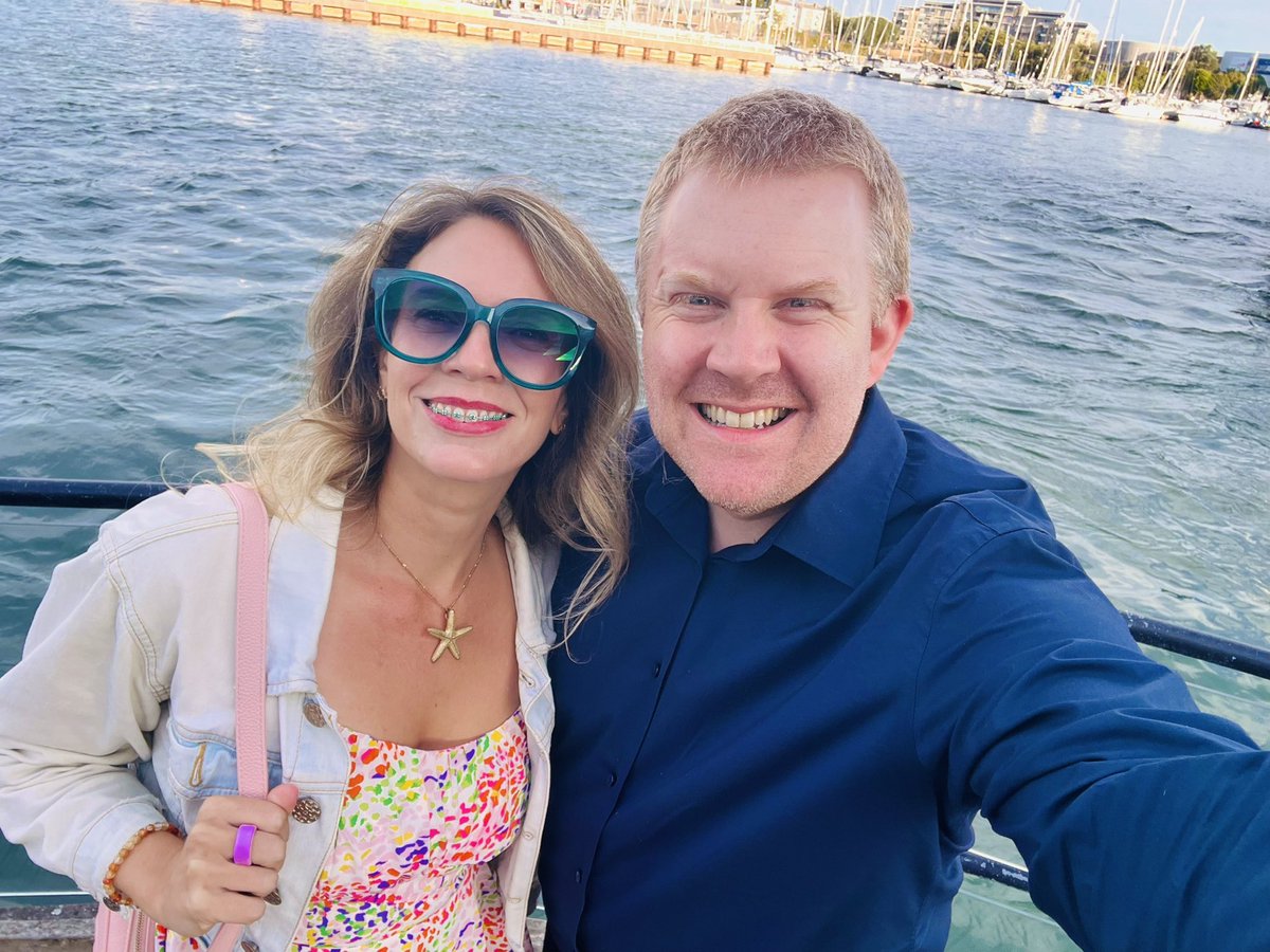HarrisonDaxNash's tweet photo. The only thing that can beat the #Plymouth #Barbican #SummerVibes is a catch up with the #dayone #friendforlife Lauren 🍹☀️💛 @oneplymouth @PlymBarbican https://t.co/RH9bhGUCA3