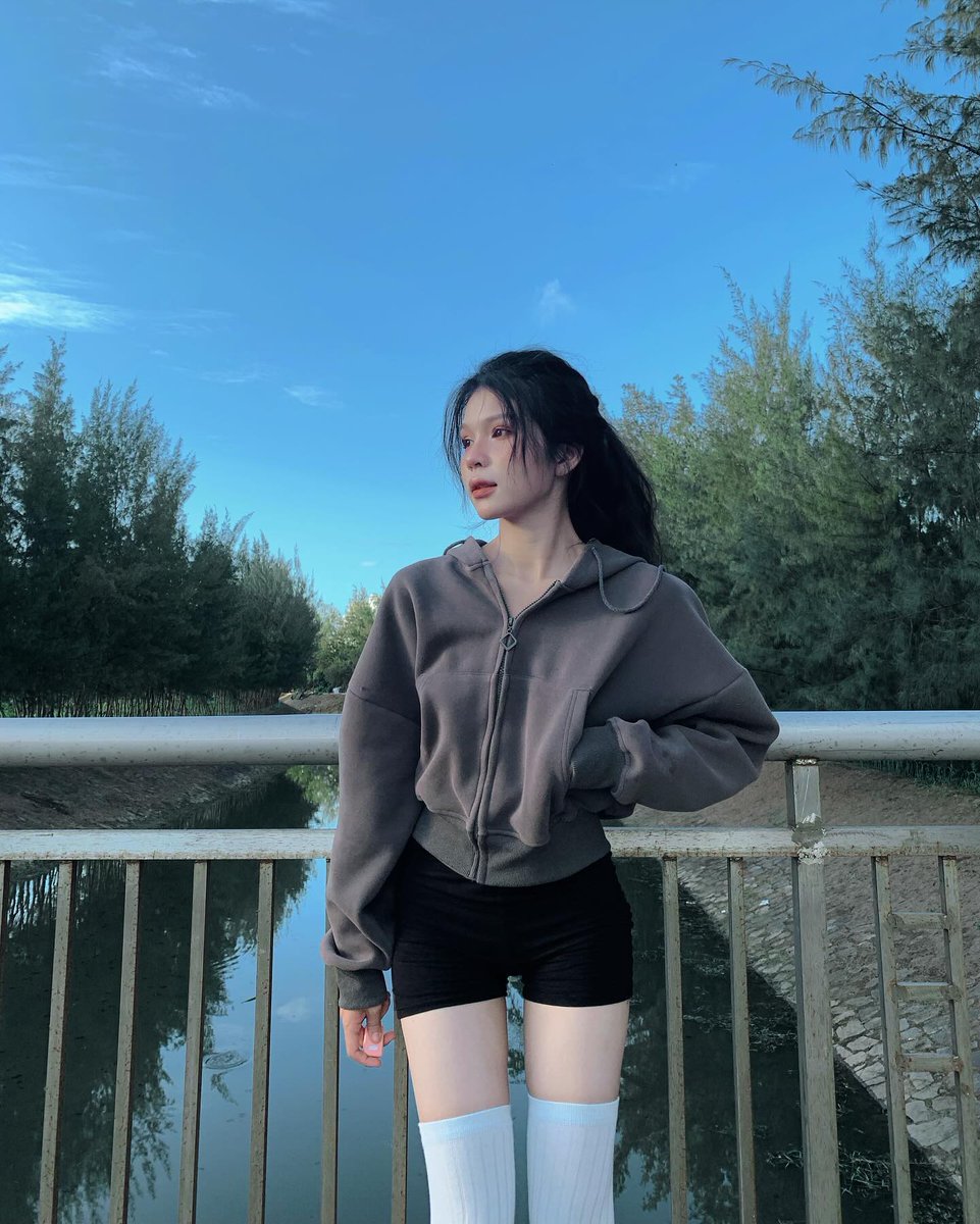 Juuli_3g's tweet photo. Hi friend! 🌈 Today is a great day because every sunrise is proof that you can rise again. 🌸
uvTjkR https://t.co/Ov8gs7VbG0