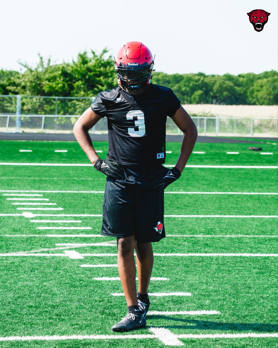 HornJagsRecruit's tweet photo. Practice • Hustle • Repeat 🤫 

#JFL 🔴⚫️🐆 https://t.co/ubEYPsdb05
