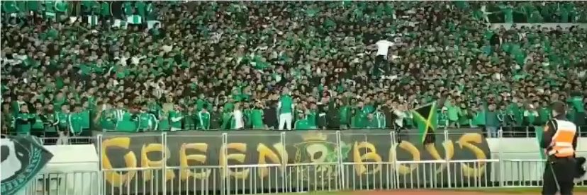 UltrasPresent's tweet photo. En estos días atras, miembros de los ultras del Raja de Casablanca 🟢⚪️🇲🇦 (Green Boys) se han dejado ver por Ceuta 🇪🇸 con material del grupo ultra.

(Aquí os dejo unos temas de ellos cantando contra la Policía y el Gobierno Marroquí 🇲🇦 y de que en su País ellos son maltratados) https://t.co/GPjTlndIIB