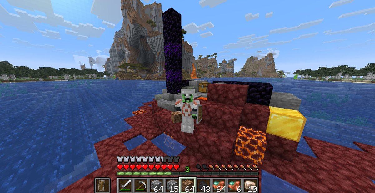 Freddyfozfangle's tweet photo. Ruined portal not too far from base 👀 - D https://t.co/cUiZXGYfdh