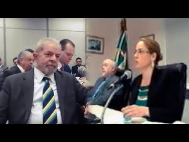 Gustavramski_'s tweet photo. Sabe a juiza Gabriela Hardt, discípula do Moro em Curitiba?
Foi AFASTADA da magistratura por dois anos por tentar desviar bilhões  se reiss apreendidos da farsa a jato 🧐 https://t.co/d5l1FeLaj6