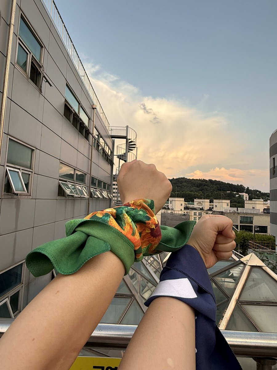hopehopehupe's tweet photo. 신신형제/우리원뱅크모델/낄주기
청츄츈청츈청츈! 좋다~! https://t.co/LSvTvGvJxi