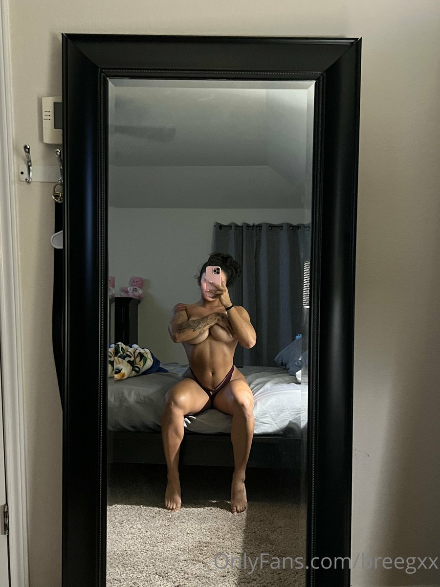 aidenaipro's tweet photo. God damn - Bree is a Diva - Just Beautiful https://t.co/ZrhzzmLpNZ