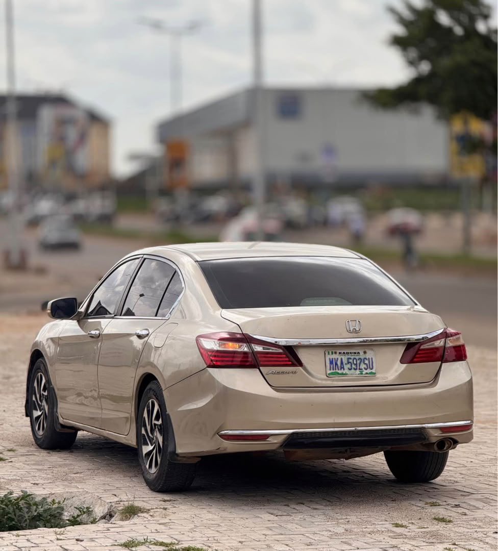 NMaidollar's tweet photo. Extremely Clean 
2014 ⬆️ 2017 Honda Accord With Original Duty 📄. Selling at Maidollar Groups 🚗

📍 Abuja
💰 8,850,000 Only
☎️ 09022213052 https://t.co/KeulYGYN80