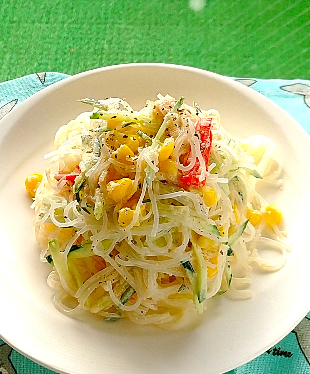 grill_pan's tweet photo. おはようございます🌞

#朝ごはん は、

🥗🥗和風明太子の春雨サラダ

でした🎶

あまり食欲が無かったので、これ位が丁度いい(^^)/

#おうちごはん https://t.co/BhB4cFP1ik
