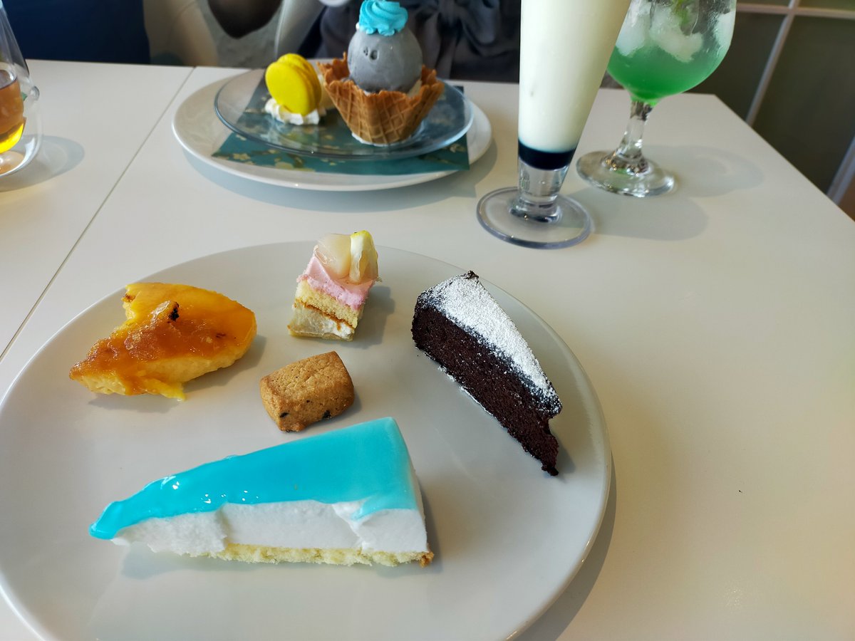 cherrycamellia's tweet photo. めーーーちゃ久しぶりにスイパラ行った。 https://t.co/cNyrsCNpO7