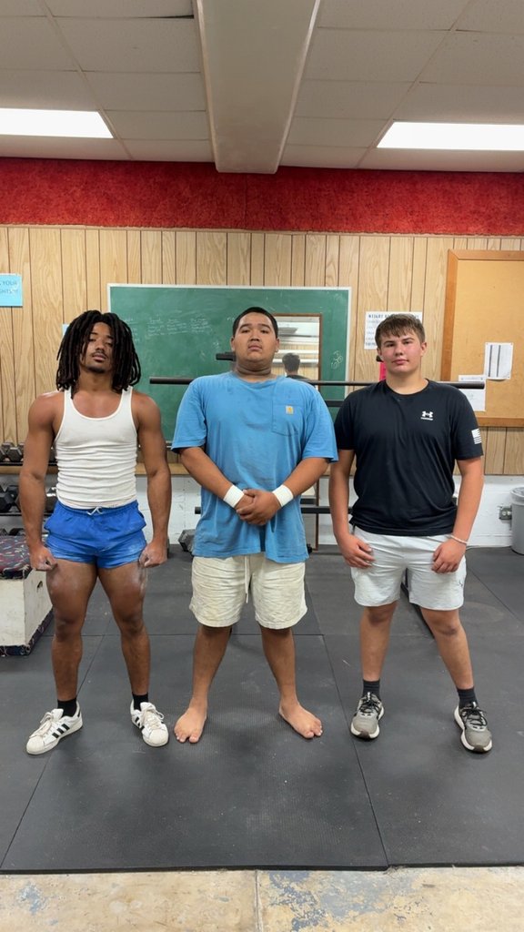 activites_chase's tweet photo. Summer weights max week day 2 - Clean

Top 3 JH Boys
- Cooper Doyle 
- Kaden Hunter
- Kamden Weaver

Top 3 Girls
- Emmabelle Bowen
- Alyssa Beavers
- Addison Kleinsorge (tied)
- Kylie Sturm (tied)

Top 3 Boys
- Malik Carson
- Santiago Torres
- Elie Jaske https://t.co/2ULlfevQ0P