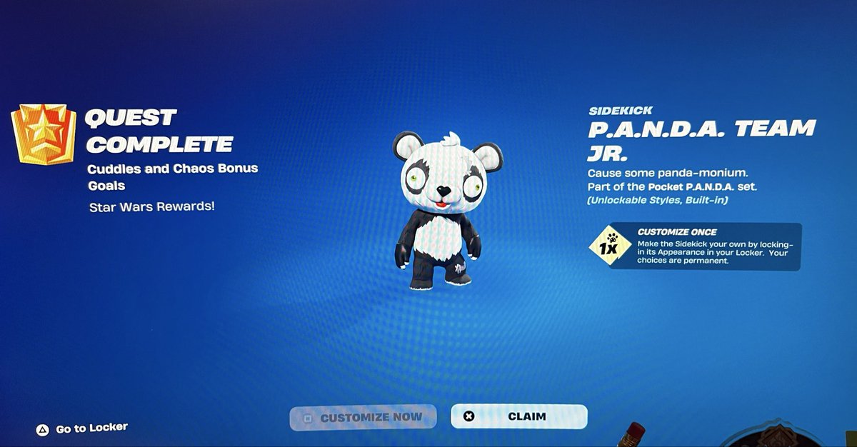 Faiith_23's tweet photo. This thing is so silly looking 😂, but GOSH the xp to get this was ridiculous. Happy to be done #Fortnite https://t.co/eYaB7BniAq