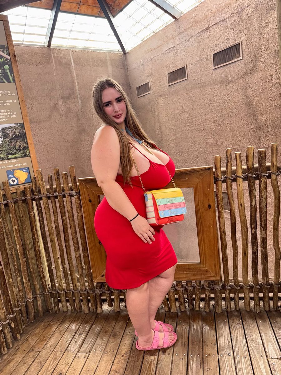 PlusSizeHub_1's tweet photo. ScarlettRose xoxo https://t.co/53SnphKRm5