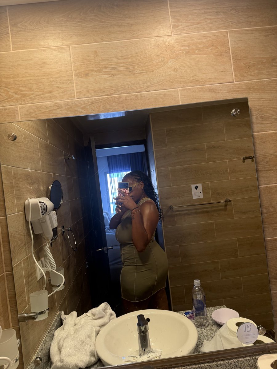 dommiedeez's tweet photo. Punta Cana, I love you😩 https://t.co/4F83p5fjWt