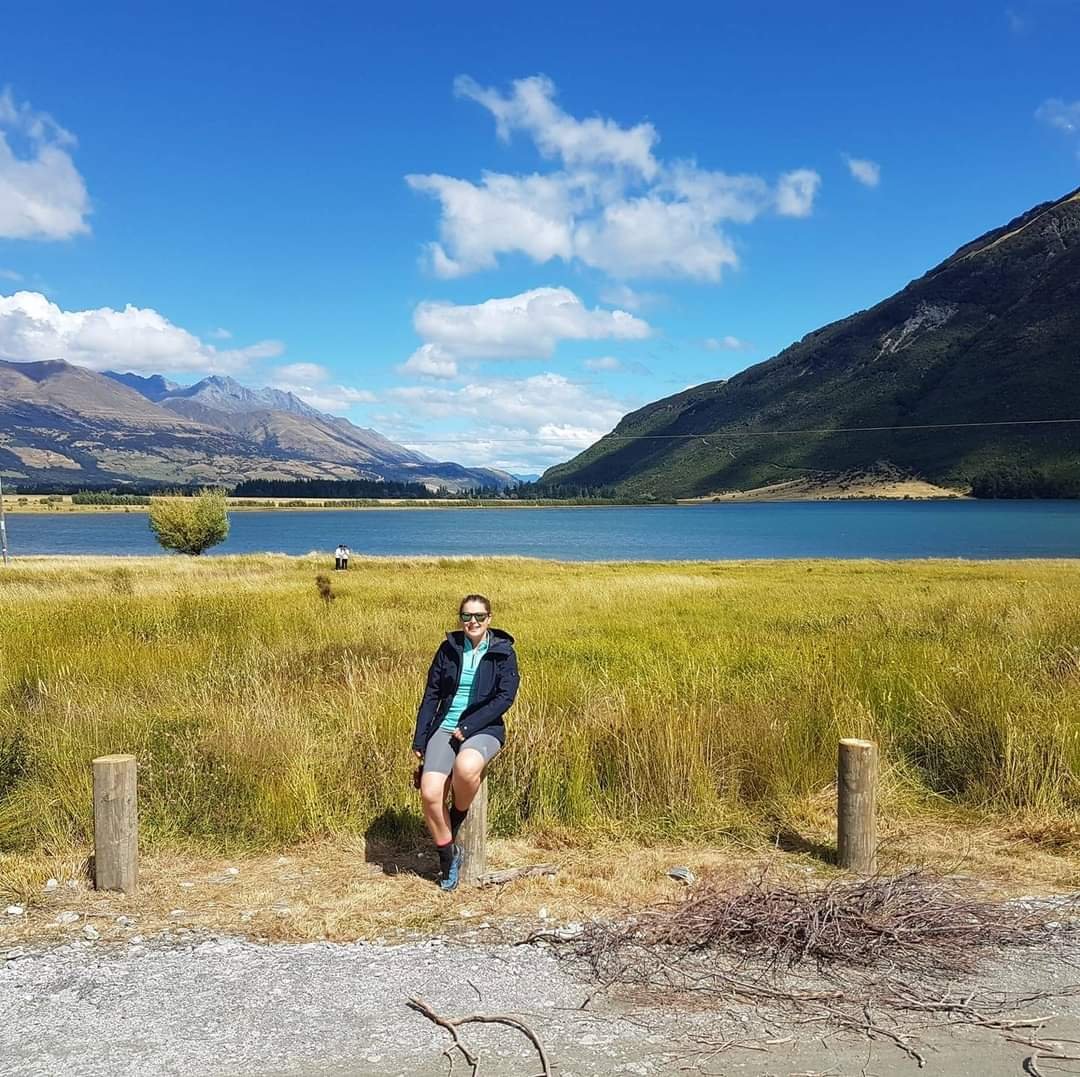 StardustKid20's tweet photo. What's the book that changed your life? 
Me: my passport

I always get impatient before a new trip and today my OneDrive reminded me of one of my favourite destination ever: New Zeeland 🥰 https://t.co/B9gMIkmZIr