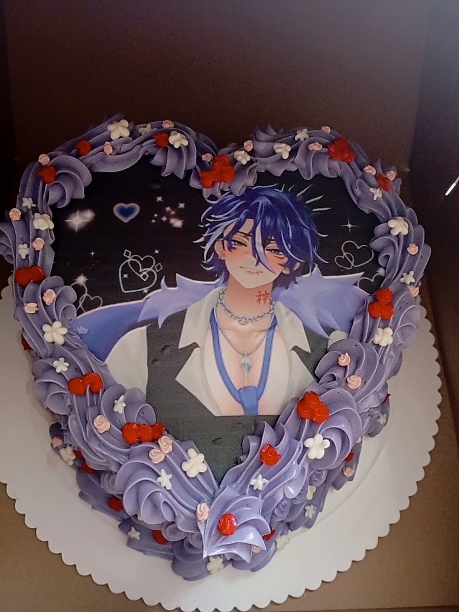 hasegawa_yuki30's tweet photo. I love my cake so much!!🥹💜 To My Beloved King I’m so happy, thank you for making my birthday even more special. Having you in my life is the best gift, To the one who brings color and joy to my life @RiiKami https://t.co/G9zPE6VT2y