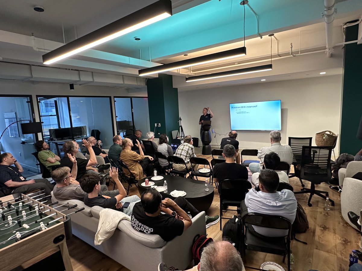 frankgreco's tweet photo. Super packed #nyjavasig August meeting for #Azul deputy CTO @speakjava Simon Ritter! Thx to #terasky for hosting and becoming one of our corporate sponsors! https://t.co/6olmfeiz4k