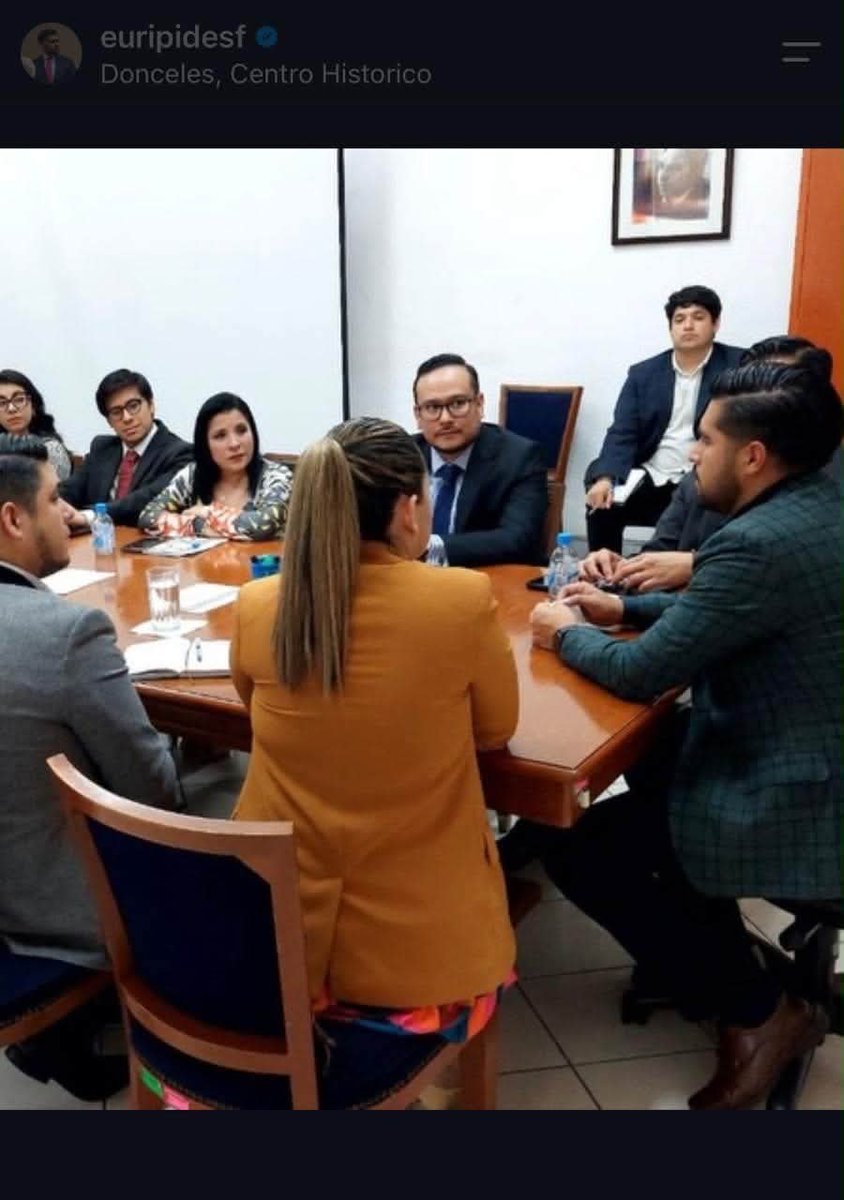 YoXLas40Horas2's tweet photo. 🚨🚨Nos acaban de mandar esta información que creemos que es importante difundir: 

En el operativo para recuperar las instalaciones de Canal Once participaron personas que, al parecer, no pertenecen al personal del canal, sino a la Dirección General de Asuntos Jurídicos y Transparencia de la Secretaría de Educación Pública, EQUIPO DIRECTO DE EURIPIDES FLORES

Entre ellas se identificaría al Mtro. José Juan Arellano Minero, Director General de Asuntos Jurídicos y Transparencia de la SEP, así como integrantes de su equipo.

Los nombres que pude identificar son:

• Araceli Durán González
• Juan Carlos Cleto Trejo
• José Juan Arellano Minero
• Francisco Javier Estrada Bernal
• Miguel Omar Meza Aguilar
• Pedro Axel García Jiménez
• Rodrigo Uri García Jiménez

Estos nombres pueden contrastarse en la plataforma de Nómina Transparente y con información pública disponible.