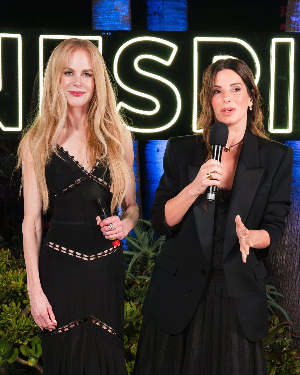 sandrabullq1's tweet photo. The Owens sisters! 🔮
 
Sandra Bullock and Nicole Kidman at a special screening of Practical Magic. https://t.co/7cxpQ029tU