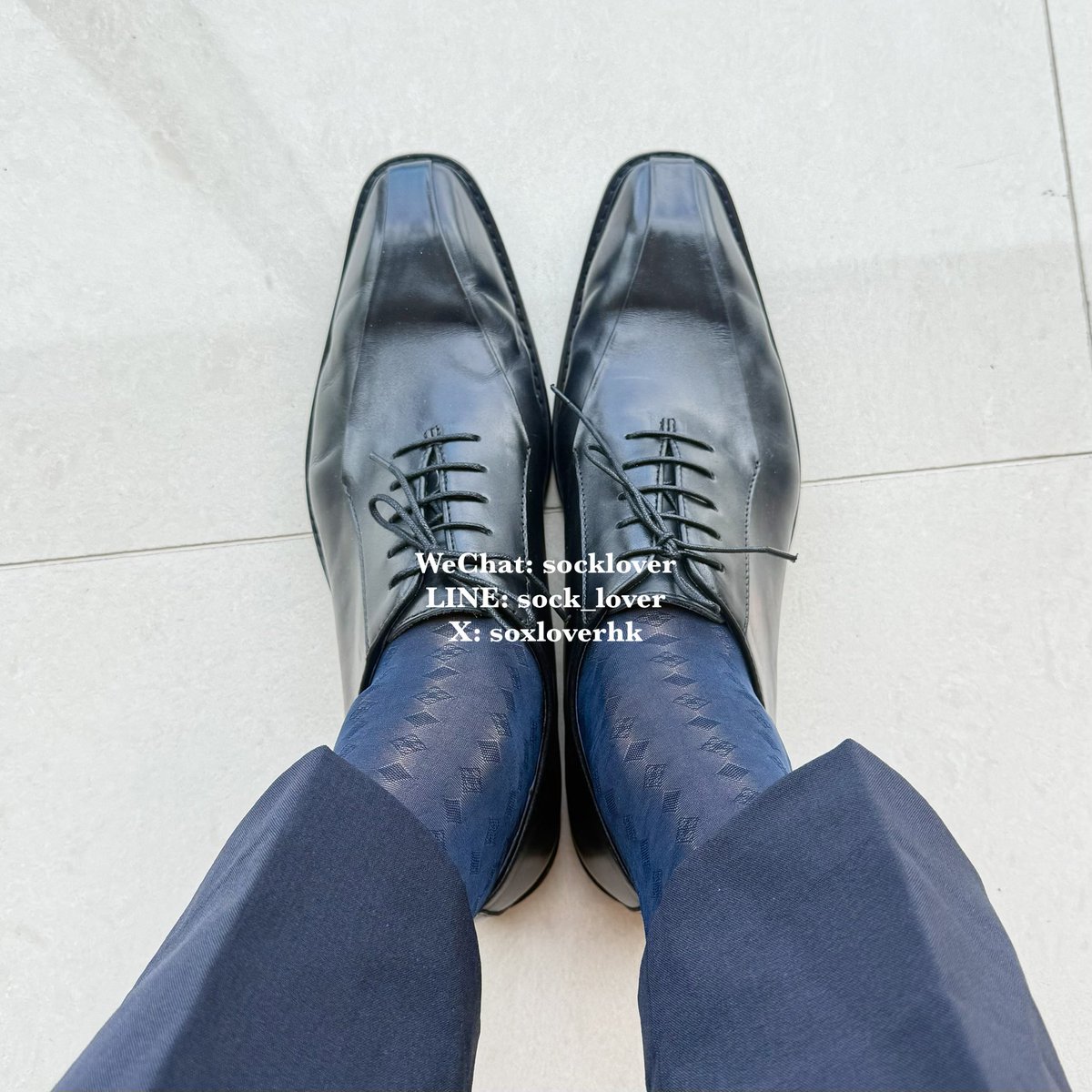 soxloverhk's tweet photo. Good day 😀
#mensshoes #menssocks #businessmenshoesock #dressshoes #dresssocks https://t.co/2YsCTE6iZQ