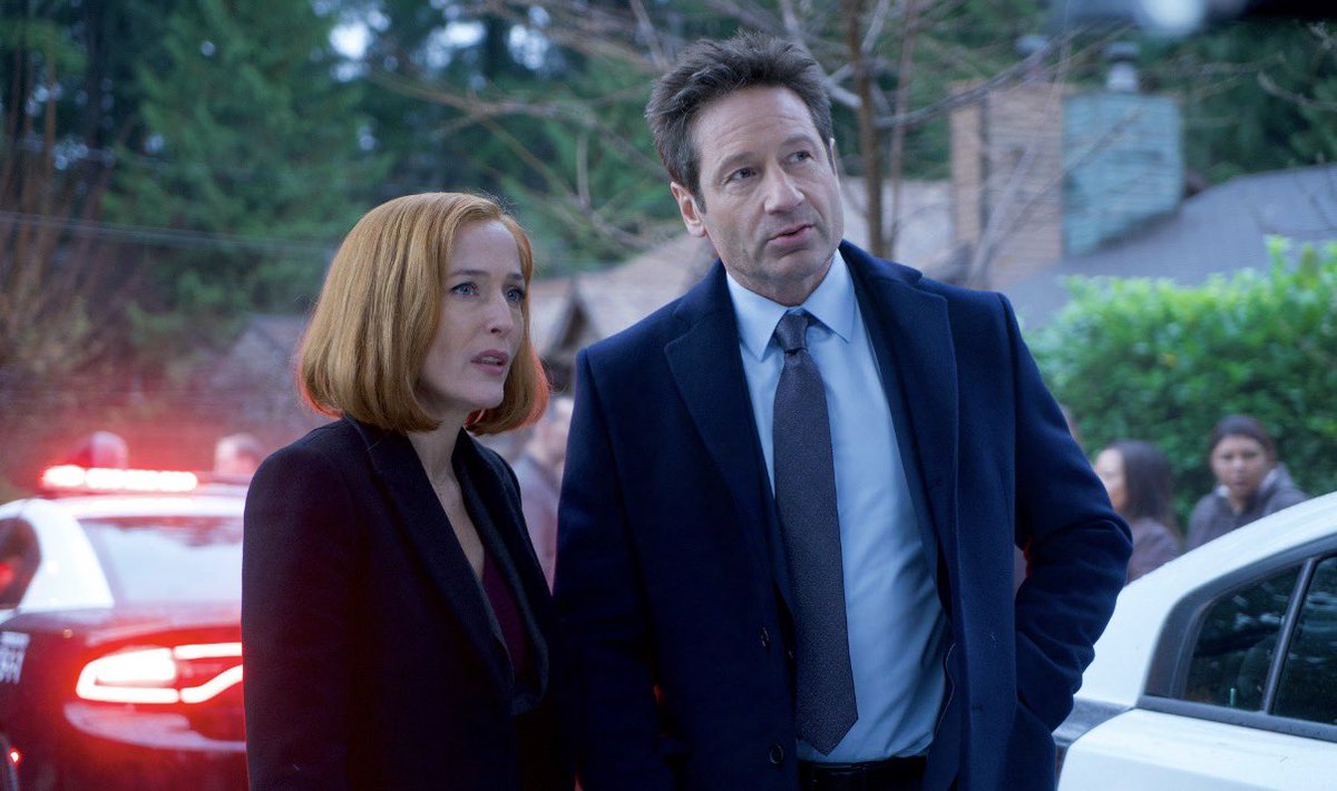3bo9x1's tweet photo. في عبارة شهيرة تقول "كل مسلسل غموض جاء بعد The X-Files يدين بشيء له"

لو بتتابع المسلسل فأنت فعلًا بتشوف احد أكثر المسلسلات تأثيرًا في تاريخ التلفزيون https://t.co/XOfUZwvaB5