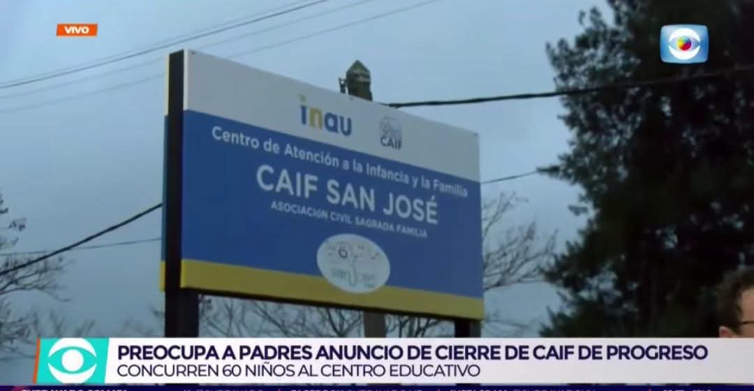rognone_bebote's tweet photo. En el país de La Pública Felicidad cierra un CAIF que atiende a 60 niños. https://t.co/KApSUcEniF