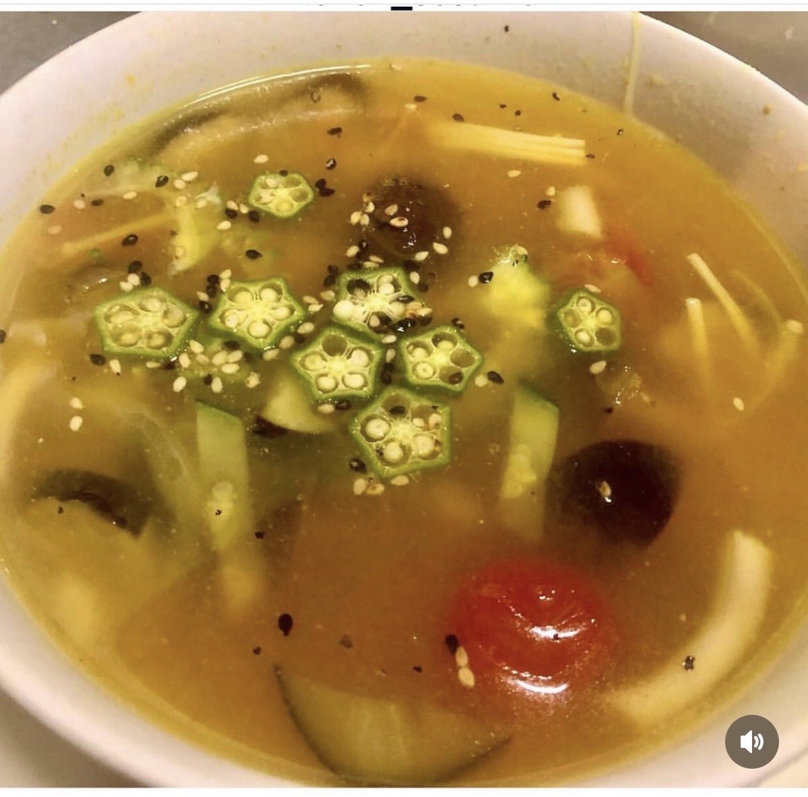 kitchen_sesame's tweet photo. 八月の薬膳スープは
海老とかぼちゃや夏野菜たっぷり、スパイスの効いた
夏バテ防止、滋養強壮スープ
#夏バテ防止　#薬膳美肌スープ https://t.co/JF1Wo3B0Dc
