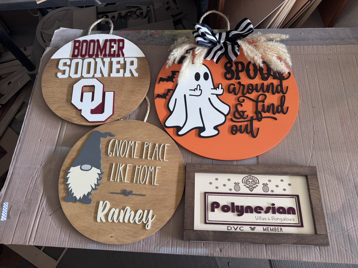 JBkirby14's tweet photo. Good shipping day!! 2 to Texas, 1 to Oregon and Pennsylvania #BoomerSooner #SpookAroundAndFindOut #Gnomeplacelikehome #Polynesian https://t.co/QZAP3JQqqh