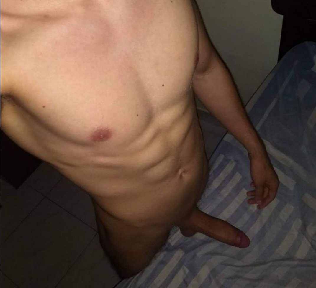 manye9s's tweet photo. Aburrido ya que nadie me contesta:( https://t.co/w3BNHazpDd
