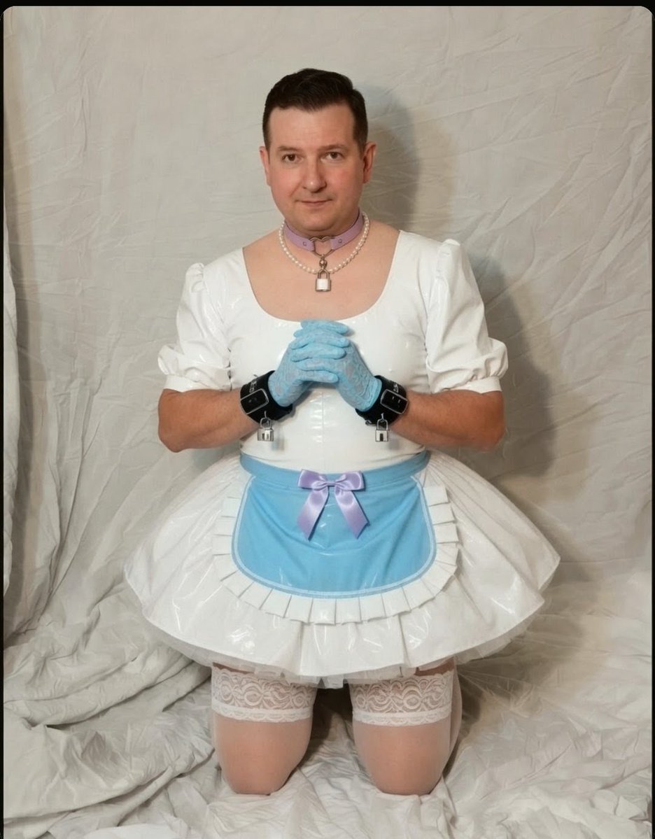 SissyWithTrauma's tweet photo. I like wearing plastic maid outfits. In case it's not obvious. 

Sissymaid latexcosplay maidcosplay sissydress malesubmission malechastity chastitycage https://t.co/ZyF4JfE3uU