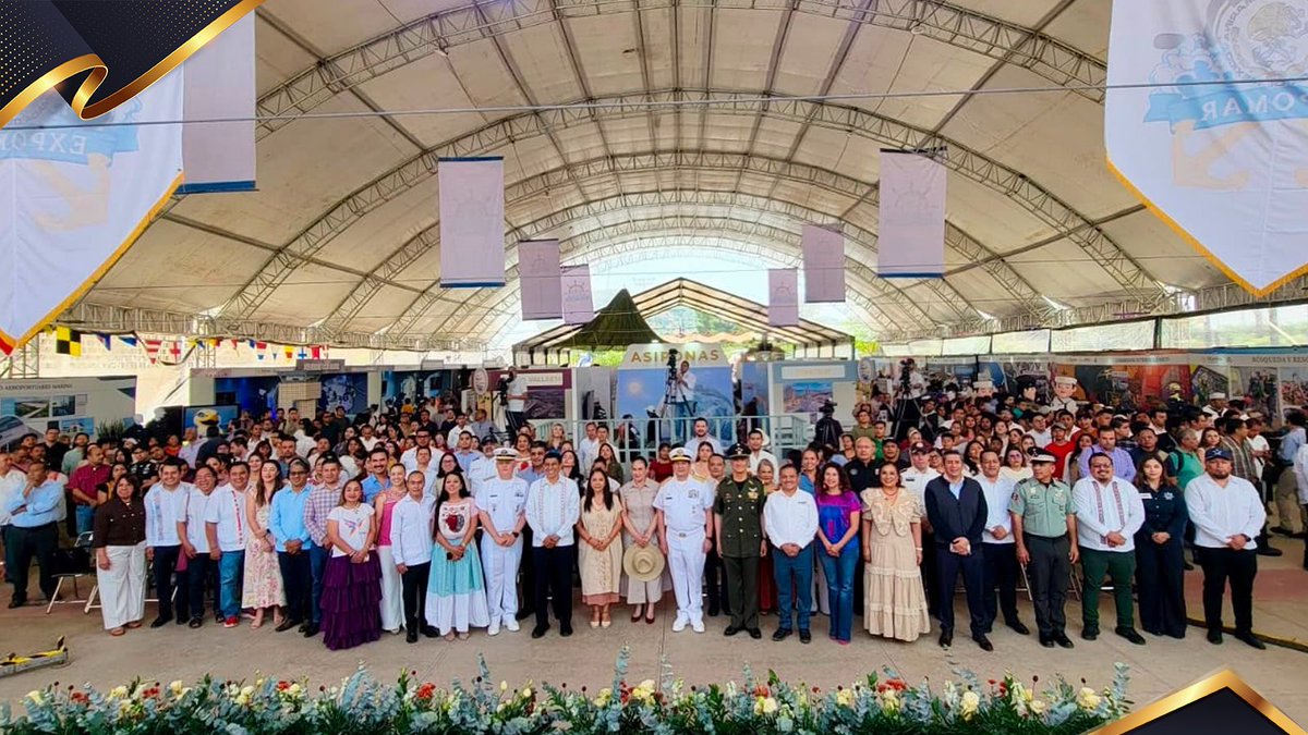 SEMAR_mx's tweet photo. ¡La #EXPOMAR llega a Oaxaca!
Te invitamos a conocer de cerca nuestras unidades de superficie, aéreas y terrestres a través de 32 stands interactivos e informativos.
Te esperamos en:
📍 Parque Primavera Oaxaqueña “Cho Ndobá”, #Oaxaca.
🗓️ Del 3 al 30 de agosto.
⏰ De 09:00 a 18:00 horas.
Ven con toda tu familia, vive la experiencia #EXPOMAR y conoce nuestras oportunidades de Contratación Naval.
Conoce más detalles en nuestro #Comunicado: https://t.co/5SOnYvE7NL