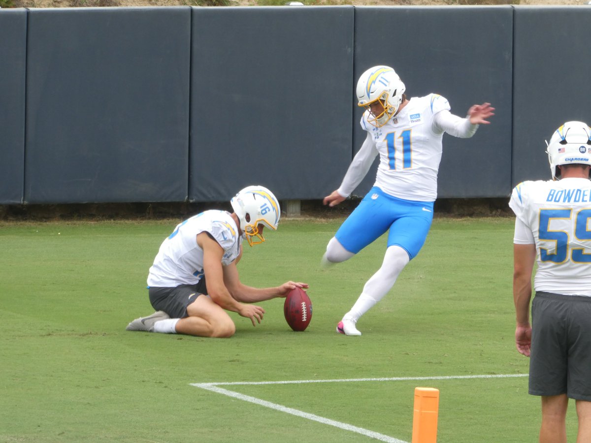 SportsFanInAz's tweet photo. #Chargers #BoltUp https://t.co/kNcjJ0HcYY