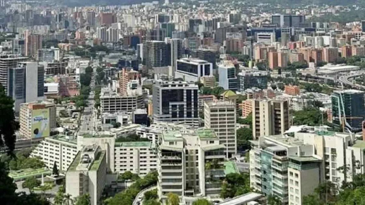 ReporteYa's tweet photo. #4Ago #Venezuela #Alquileres #Vivienda
La nueva ley de arrendamiento de viviendas permitirá acordar cánones en divisas y solicitar el desalojo ante dos meses consecutivos de mora. La norma aún espera su publicación en Gaceta Oficial. – Unión Radio https://t.co/PJlVGOhOaw