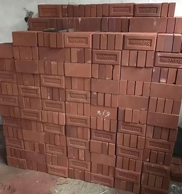 Sound_Scrape's tweet photo. The Supreme Brick (FW16) 🧱 https://t.co/XvUbxJ4Yom