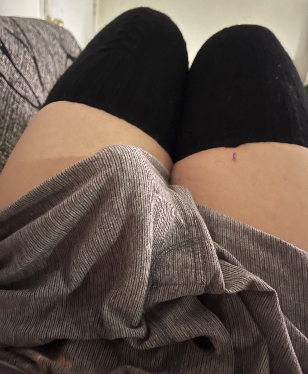catmeow102's tweet photo. #shxta #lowlvl #nsfwtwt #mommy #nolimits i wonder what hides beneath hmmmm https://t.co/VQw5H7swh8