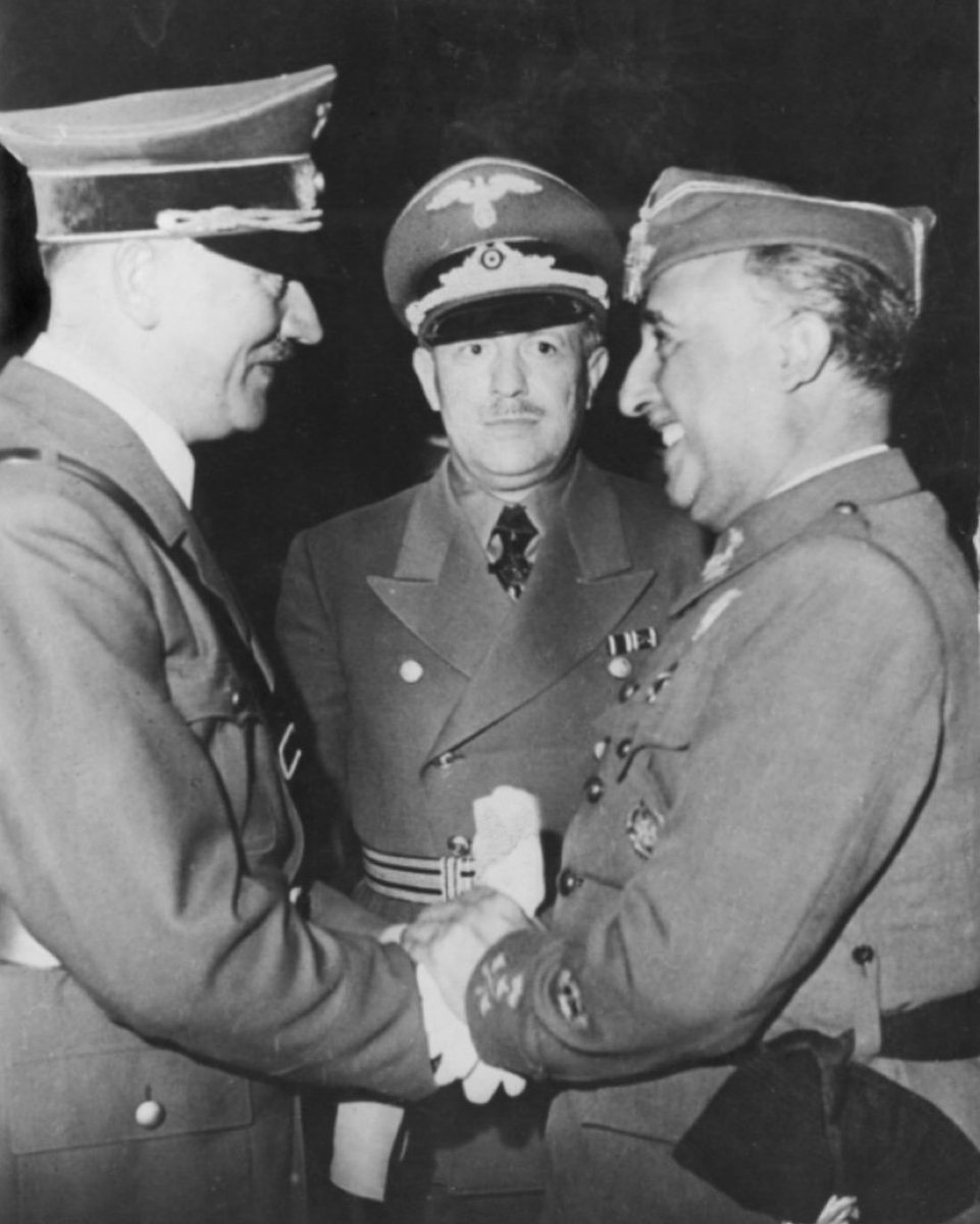 _Charlie_Chance's tweet photo. 😤👇🇪🇸🇩🇪
Franco avec Hitler… et ce n’est pas nouveau. La photo d’Hendaye (1940) n’est qu’un épisode.
L’Espagne porte aussi une longue histoire d’antisémitisme qui remonte au Moyen Âge.1391 : pogroms sanglants dans toute la péninsule.
Des milliers de Juifs massacrés ou forcés de se convertir. 1492 : Décret de l’Alhambra.
Ferdinand et Isabelle expulsent les Juifs qui refusent le baptême.
Des dizaines de milliers de personnes chassées.
Ceux qui restent deviennent des conversos, traqués par l’Inquisition pour « judaïsme secret ».Reconquista, pureté du sang (limpieza de sangre), haine des « Maures » et des Juifs…
Ces obsessions médiévales n’ont jamais complètement disparu de certains imaginaires.Franco avec Hitler n’est pas un accident de l’histoire.
C’est la continuité d’une vieille haine.
@grok sait 😡