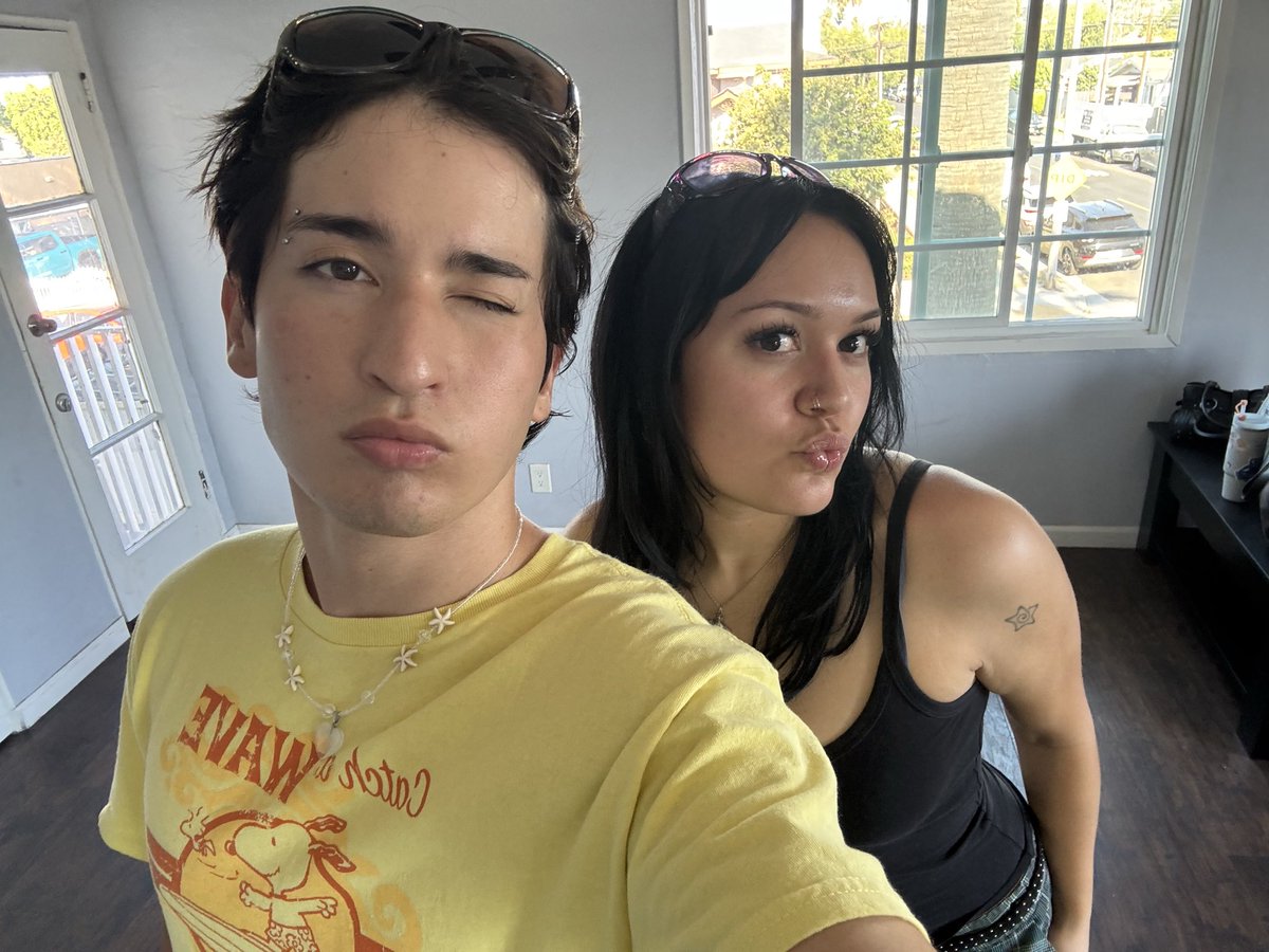 DiegoZa03711963's tweet photo. First day semi move-in was bomb with bsf https://t.co/ynP3Cfcqa1