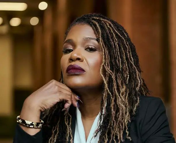 LeftistWins's tweet photo. 🚨 BREAKING:  Cori Bush has defeated corporate-backed incumbent Wesley Bell in the Democratic primary for Missouri's 1st Congressional District. 

Because this is a safe Democratic seat, she is heavily favored to reclaim her place in the U.S. House this November. https://t.co/3bdPOjGTEs