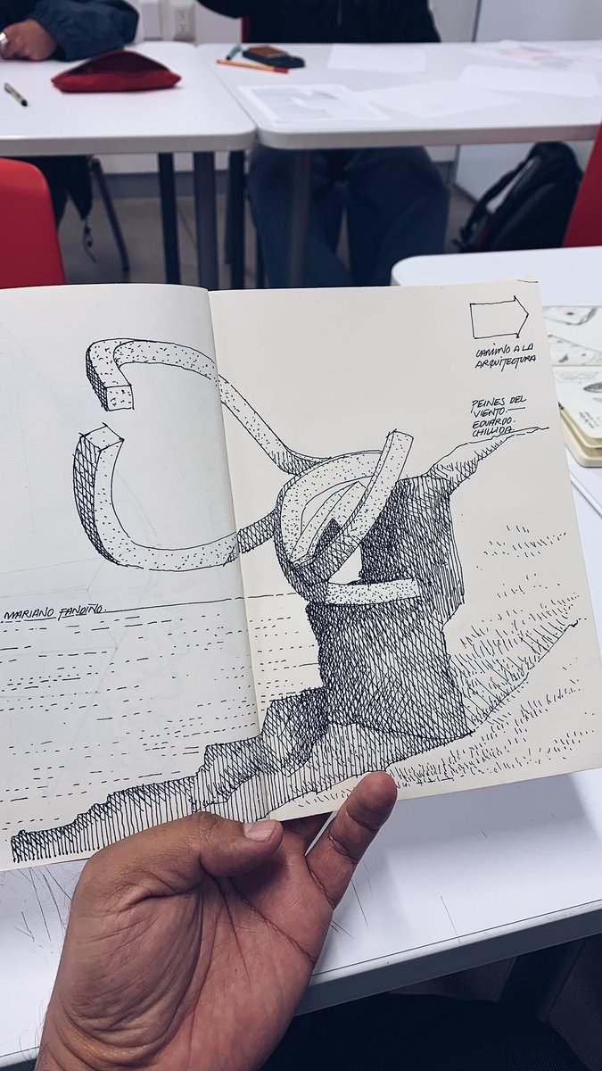 _thearchitector's tweet photo. La gente se infartó en Instagram porque les conté que les regalo libretas Laika a mis alumnos e incluso les regalo dibujos. 🤭 https://t.co/Bon8ts1mGW