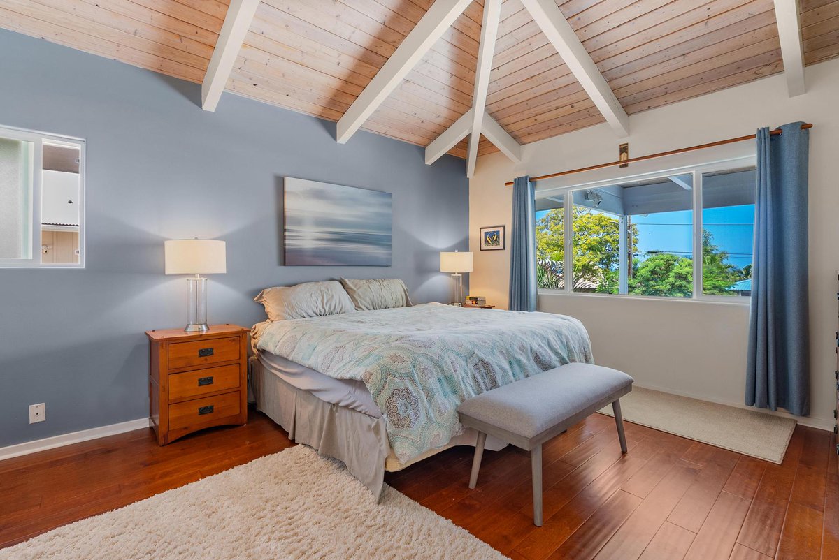 1stIslandRealty's tweet photo. Don't miss this beautiful home at it's great new price!
77-6491 Akai St, Kailua Kona, HI 96740

3 Bed | 2 bath | 1,980

Now offered at $1,175,000

See the full listing on our website @ https://t.co/xDESuK3mXt. 
Or call today for an in-person tour of the home! https://t.co/UwFQqp5Aci